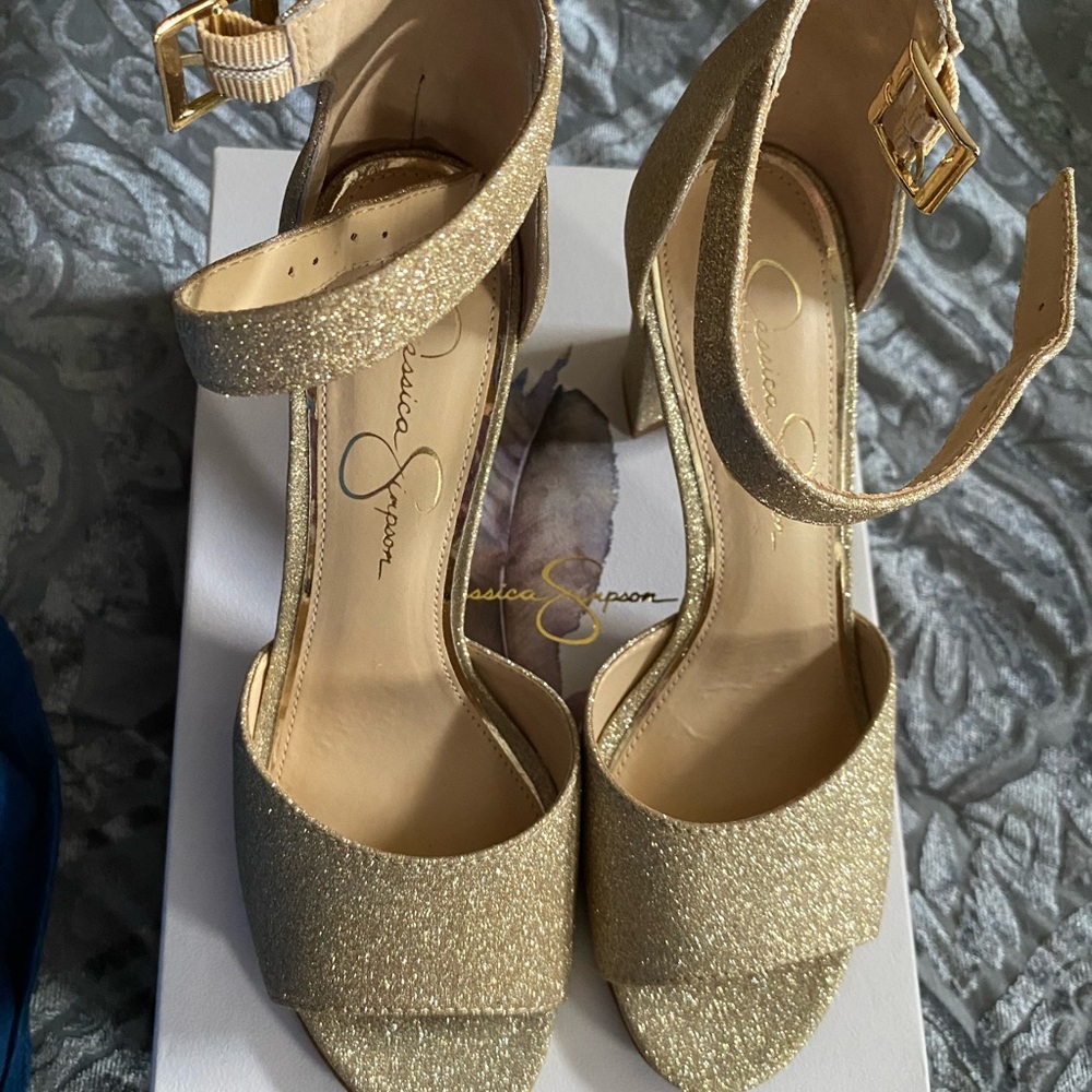 Jessica Simpson Sherron Ankle Strap Block Heel Sandals size 8-1/2 Med